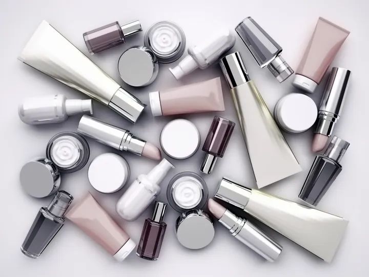 These Skin Care Ingredients Should Never Be Used At The Same Time